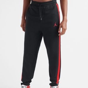 Jordan Air Fleece Men’s Sz M Joggers New Black
